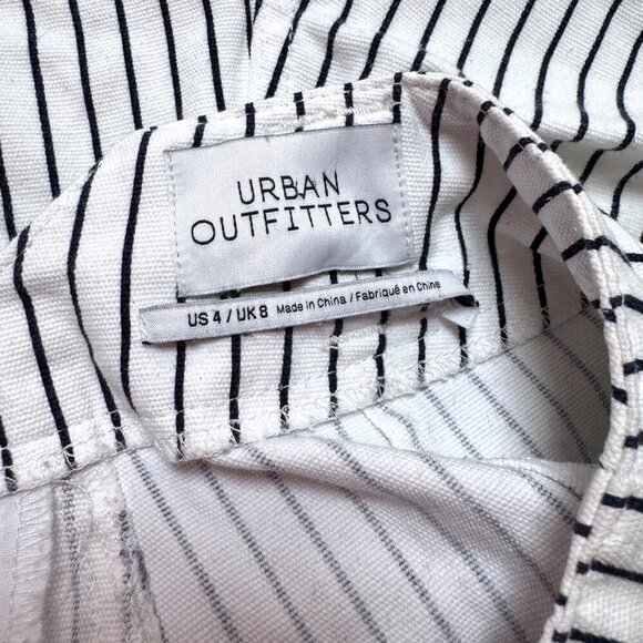 URBAN OUTFITTERS Mack Wide Leg High Waist Pleated Crop Stripe Pants White Blue 4 - Picture 7 of 10